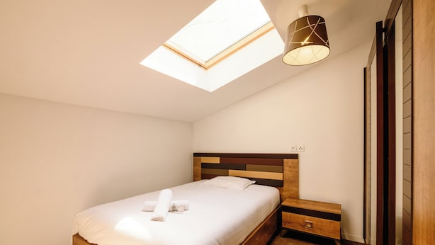 5 chambres, fer et planche à repasser, Wi-Fi, literie fournie
