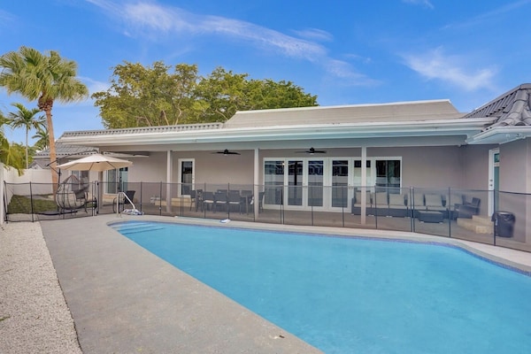 Luxury 6br Villa Near Hollywood - Hollywood, FL