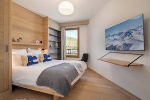 3 bedrooms, iron/ironing board, travel cot, free WiFi - Prato - Terrace | Spa | Mtn views | Alpe d'Huez (Huez)