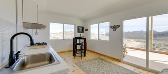 House in superb 200 acre private ranch 15 minutes from Big Bend National Park