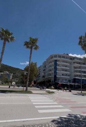 Exterior - AA Holiday Apartment Longmore Vlore (Lungomare)
