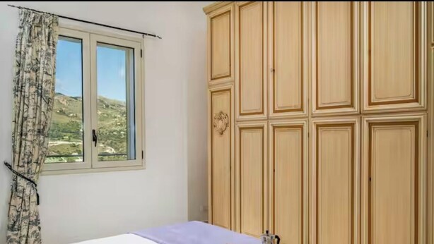 4 bedrooms, desk, iron/ironing board, free WiFi - Villa Le Terrazze Blu (Sicilia)