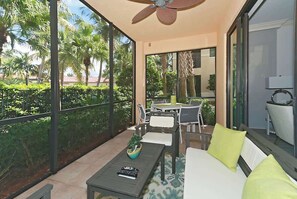 Corner Condo gives you an large private screened lanai- Enjoy Outside TV - Oversized Residence 3BR Near 5th Avenue & Beach @ C104 (Naples)
