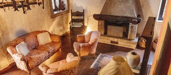 'Casa Torre Del Gruagno' Apartment with Mountain View, Private Terrace and Wi-Fi