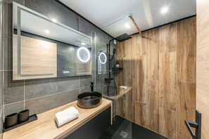 Bathroom - Suite Briance - Joli duplex pour 4 avec balcon (Saint-Chaffrey)