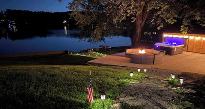 Lakefront Escape- Hot Tub & Putt-Putt