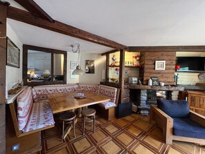 Dining - Chalet La Grange Courchevel – Family Retreat with Terrace and Mountain Views (Courchevel)