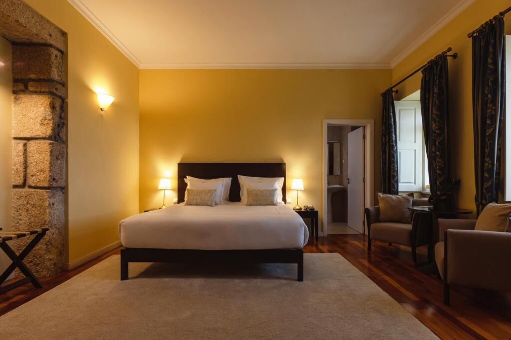 Deluxe Suite, Balcony, Garden View | Free WiFi