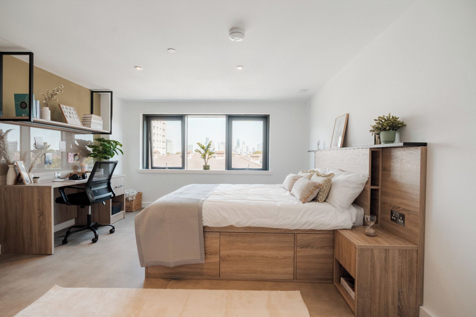 Single Room, Shared Bathroom | Blackout curtains, iron/ironing board, free WiFi