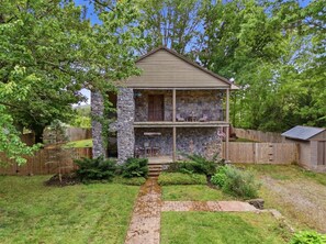 Exterior - Eclectic Asheville Escape w Fire Pit & Yard! (Asheville)