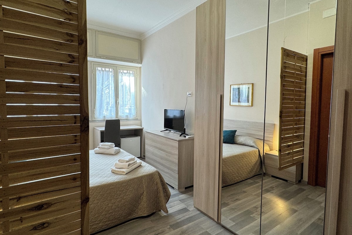 Kahden hengen classic-huone, kaupunkinäköala (Room 3) | Työpöytä, ilmainen Wi-Fi