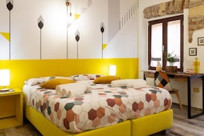 Family Triple Room, Private Bathroom | Blackout curtains, iron/ironing board (on request), free WiFi - Trigu & Mangoni (Cagliari)