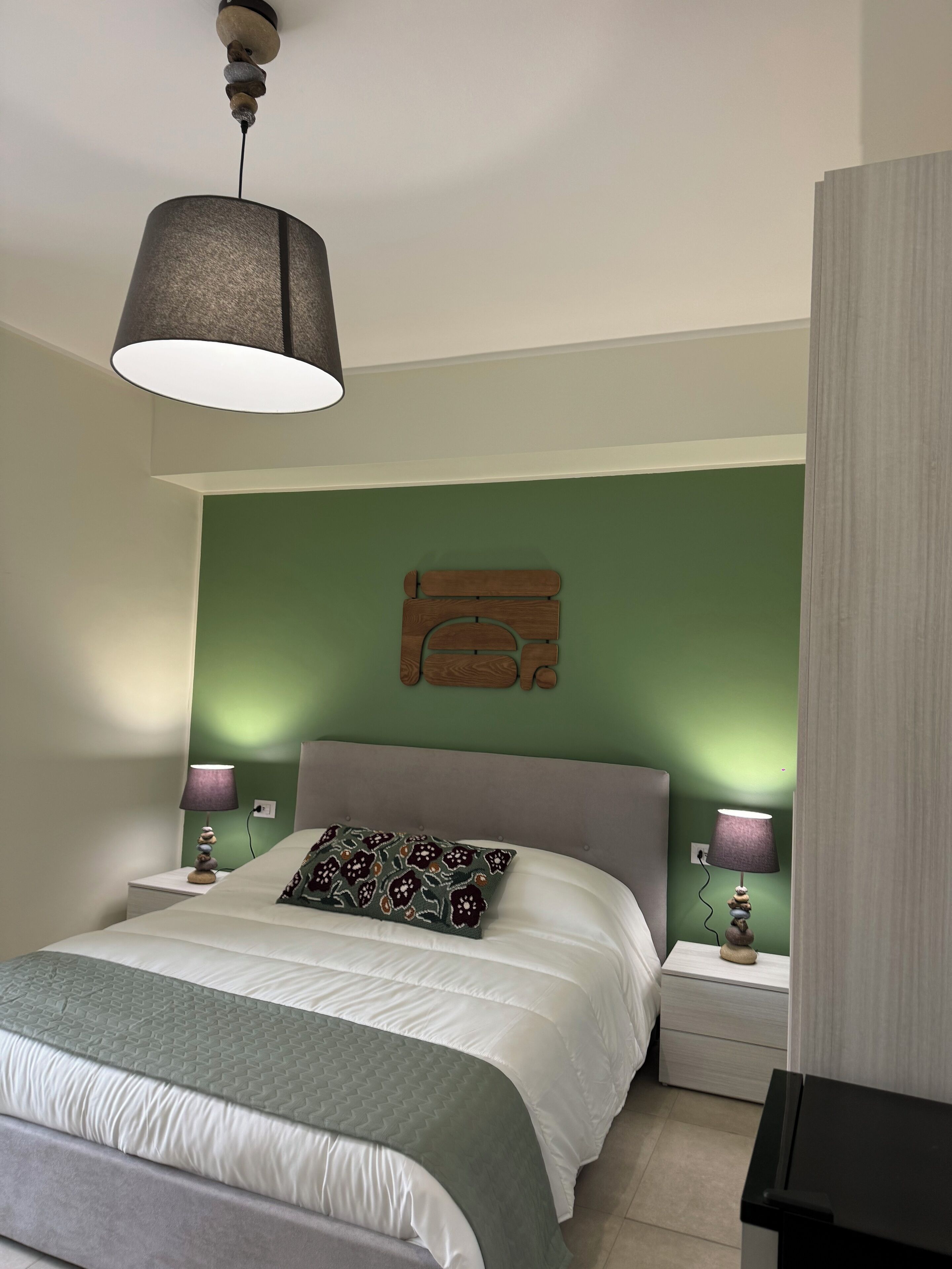 Comfort Triple Room, Balcony (Henri) | Desk, WiFi (free)