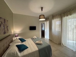 Deluxe Double Room, Balcony (Procida) | Desk, WiFi (free) - Dimora dei Vespri (Catania)