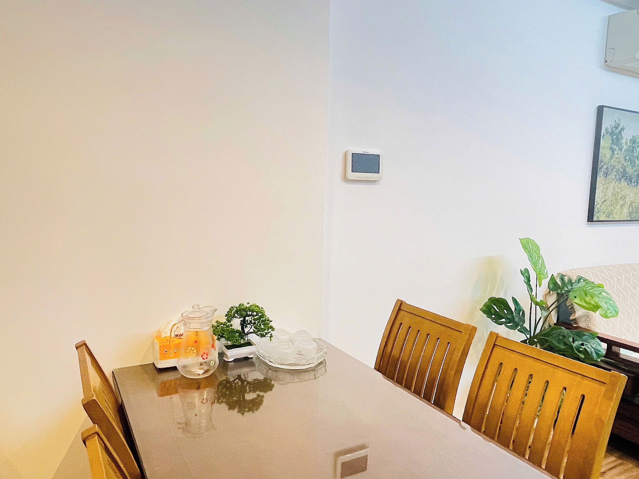 Classic Apartment, Balcony, City View | Dining