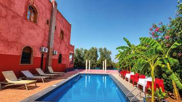 Alberca al aire libre