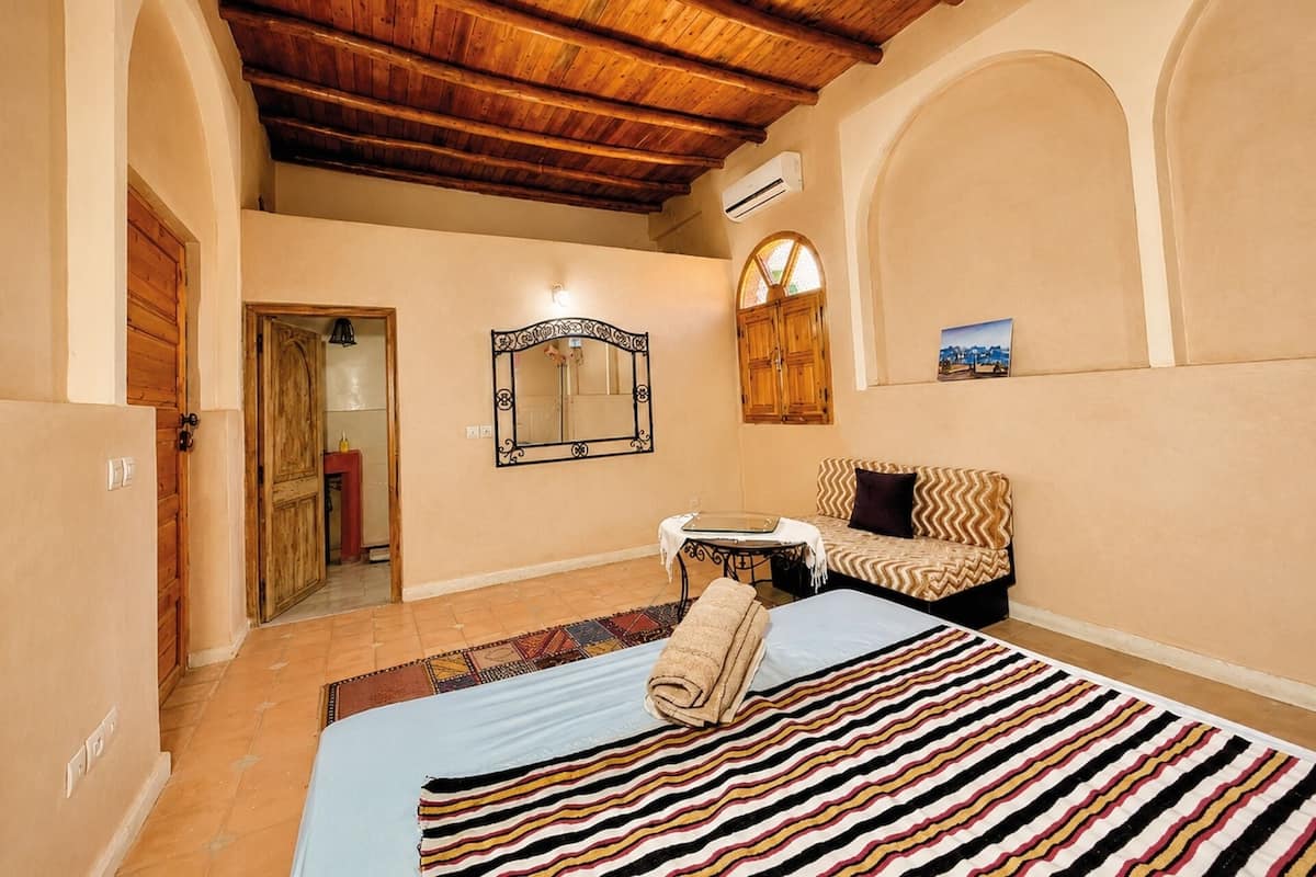 Double Room, Courtyard View | Iron/ironing board (on request), WiFi (free)