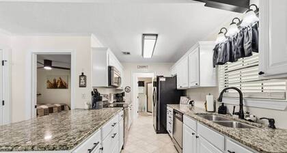 Sizzlin Farmhouse in Carencro