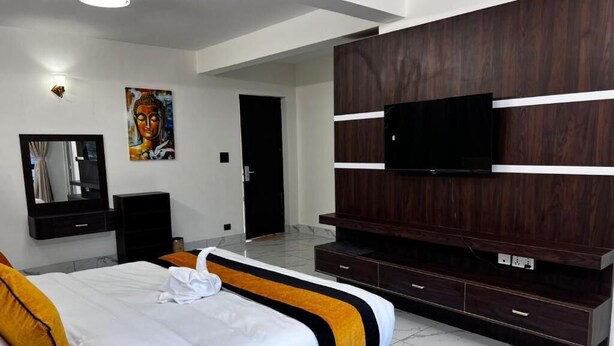 Blackout curtains, free WiFi - Mandala Resorts and Events (Sanga)