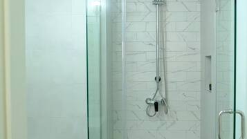 Apartment | Bathroom