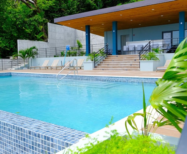Udendørs pool
