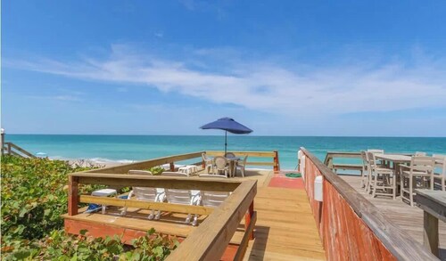 Summer Breeze By The Sea | Oceanfront Retreat