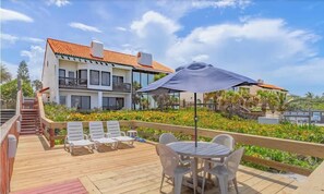 Outdoor dining - Summer Breeze By The Sea | Oceanfront Retreat (Melbourne Beach)