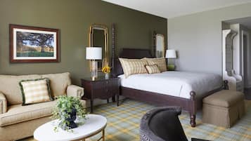 Deluxe Single Room | In-room safe, desk, laptop workspace, blackout drapes