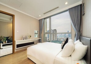 Luxury-Apartment, Balkon, Stadtblick