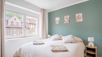 1 bedroom, iron/ironing board, travel crib, WiFi (free)