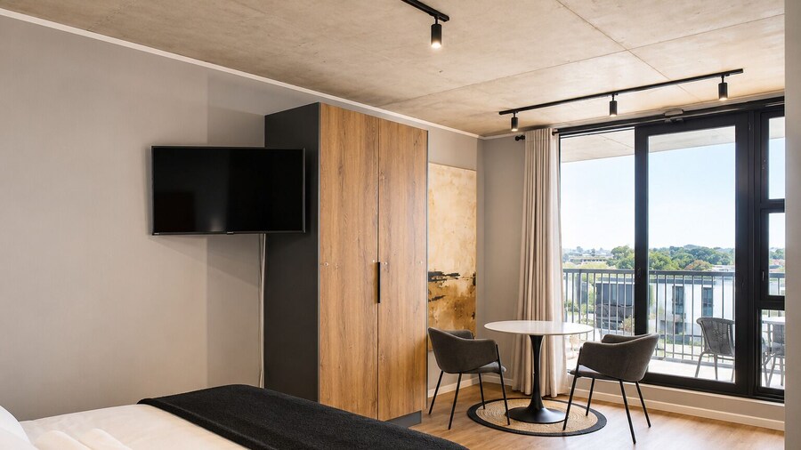 Riverlands Sunbird Studio
