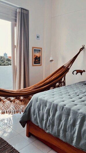 Iron/ironing board, Internet, bed sheets - Charming apartment in the heart of Belém. (Belém)