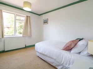 2 bedrooms, free WiFi, individually decorated, individually furnished - Sussex Close (New Malden)