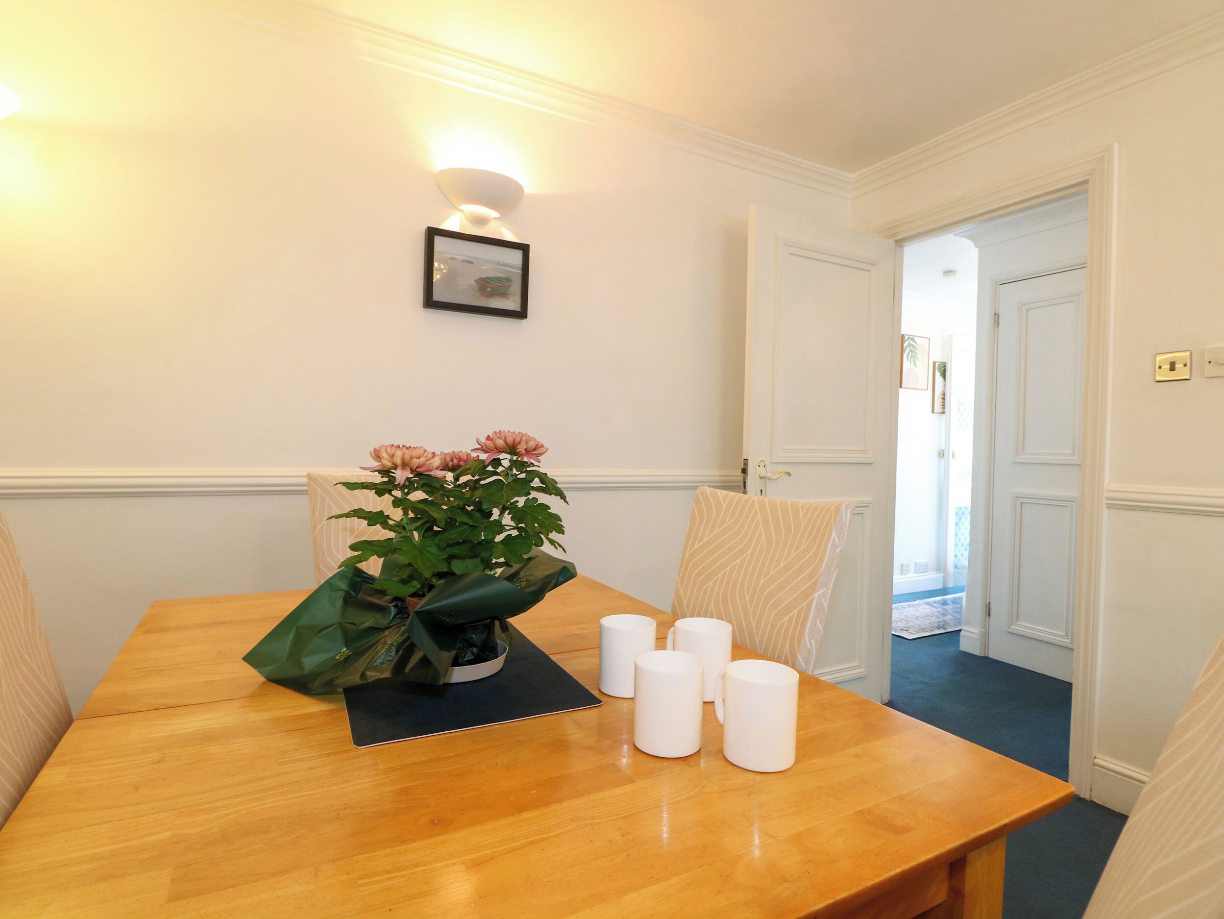 Cottage | Dining