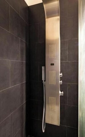 Bathroom - Bastille Chic : Appartement Premium 4P (Paris)
