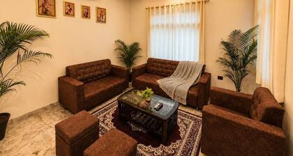 Luxury 4BHK Private Villa| Pool, Jacuzzi & Home Theater