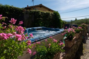 Idromassaggio all'aperto