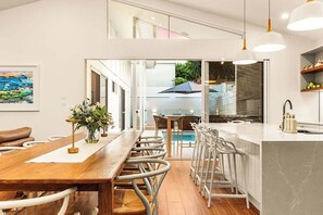 Dining - The Gables - Pool - Fire & Luxury (Tighes Hill)