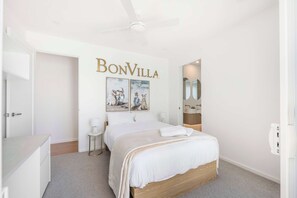 Room - The Gables - Pool - Fire & Luxury (Tighes Hill)