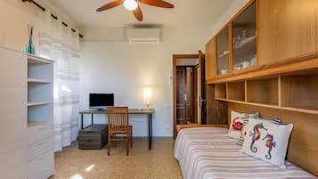 3 Schlafzimmer, Bügeleisen/Bügelbrett, WLAN