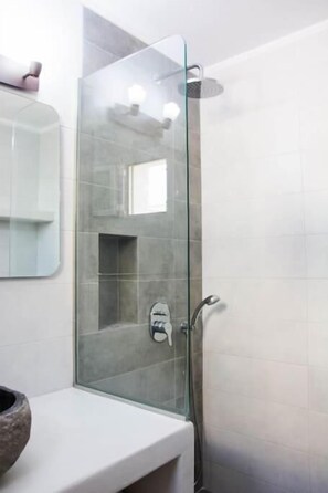 Apartamento superior | Banheiro