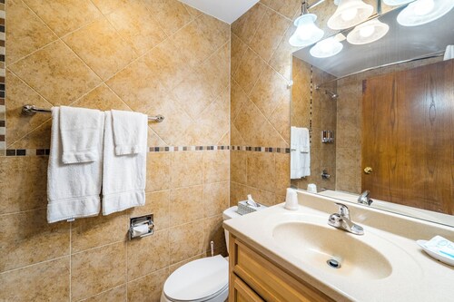 Cozy 1 bedroom located by Granite Peak, Unit 8