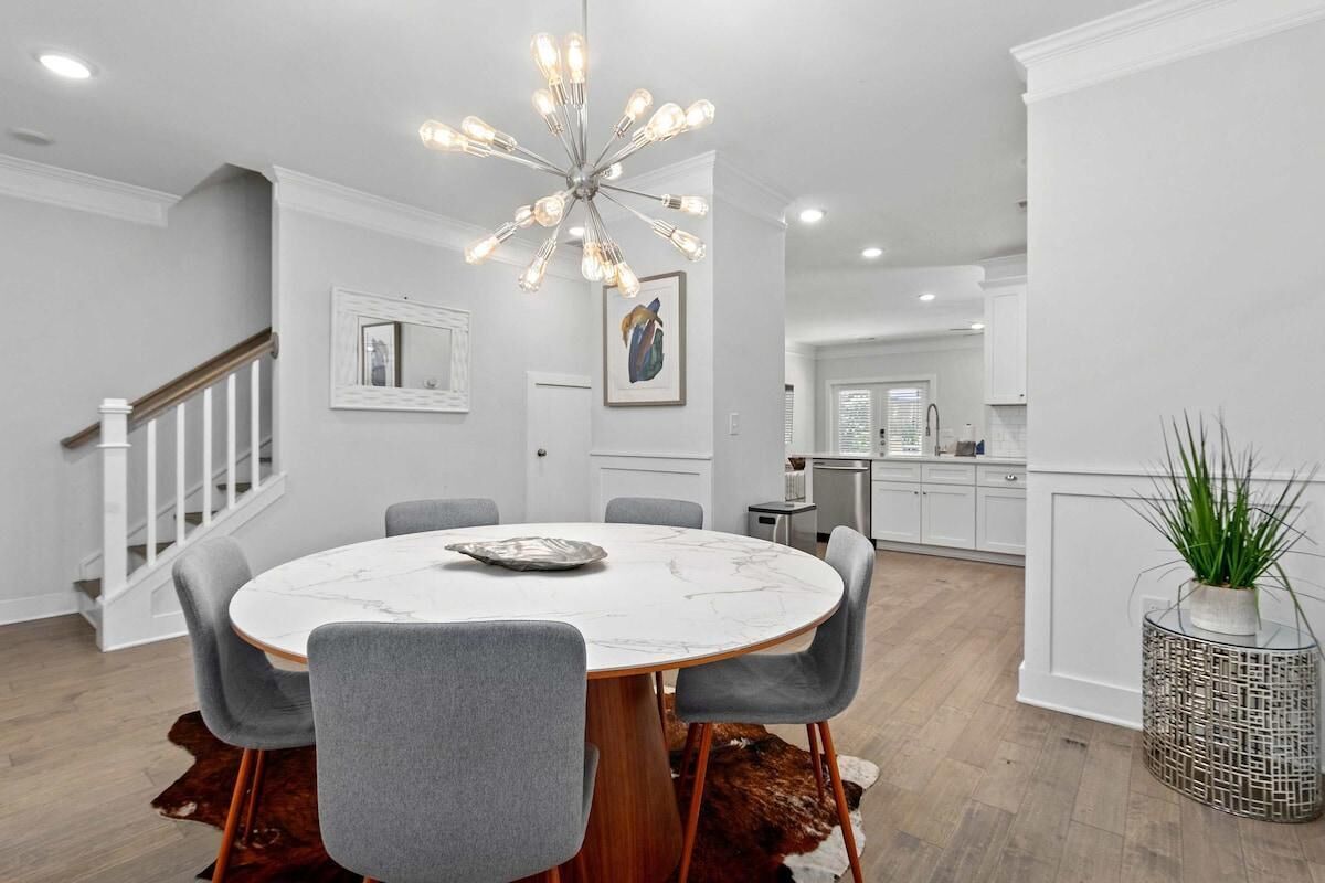 House, Multiple Beds (Lowcountry Lux, 5 min to Beach, 7 min) | Dining