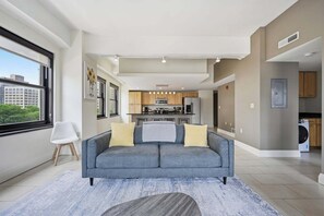 Living area - 2 BR Iconic Detroit High-Rise Loft (Detroit)