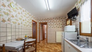 Private kitchen - Apartment 'La Petite Caille - 5' with Wi-Fi (Plombières-les-Bains)