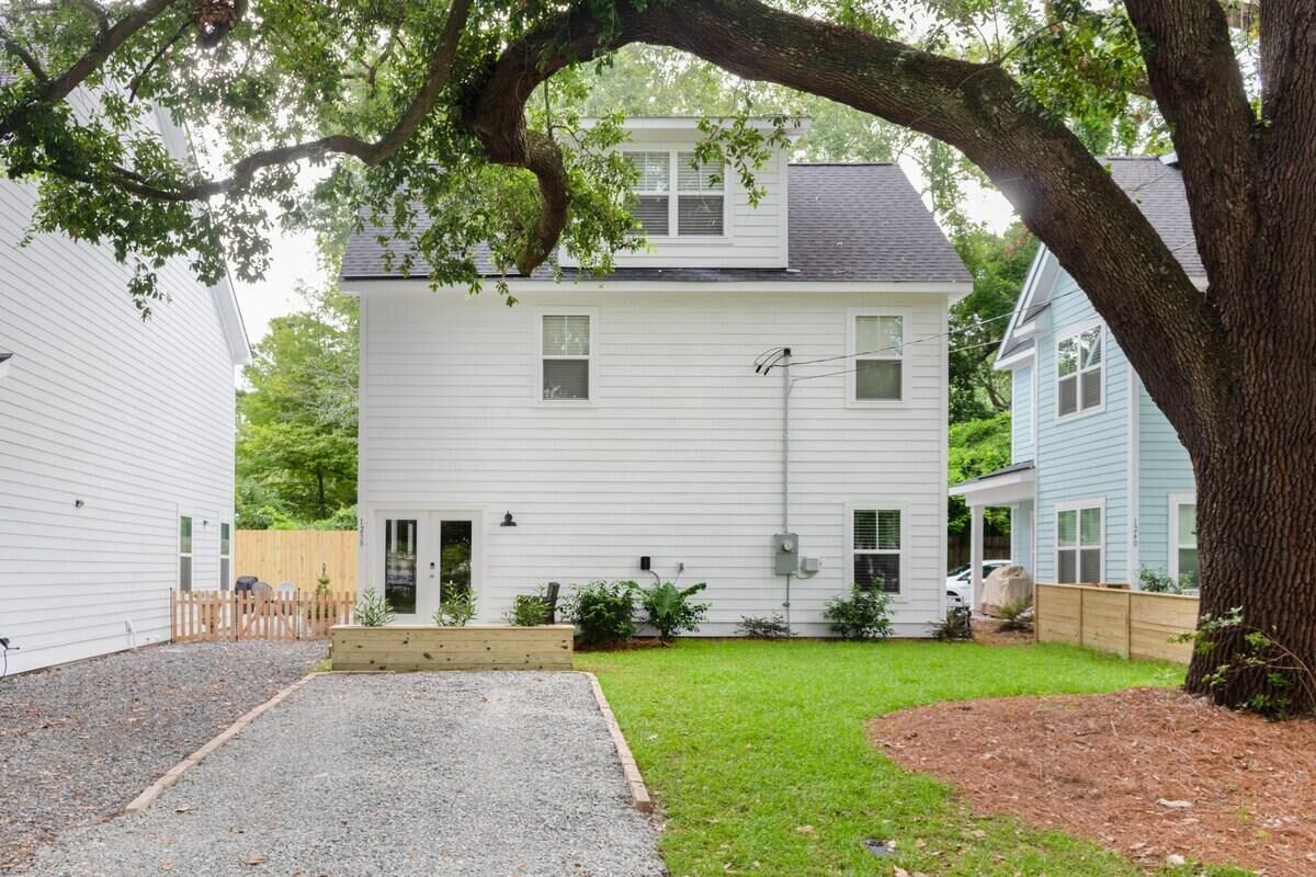 House, Multiple Beds (Southern Charming New Home-Mins to Be) | Exterior
