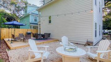 House, Multiple Beds (Southern Charming New Home-Mins to Be) | Outdoor dining