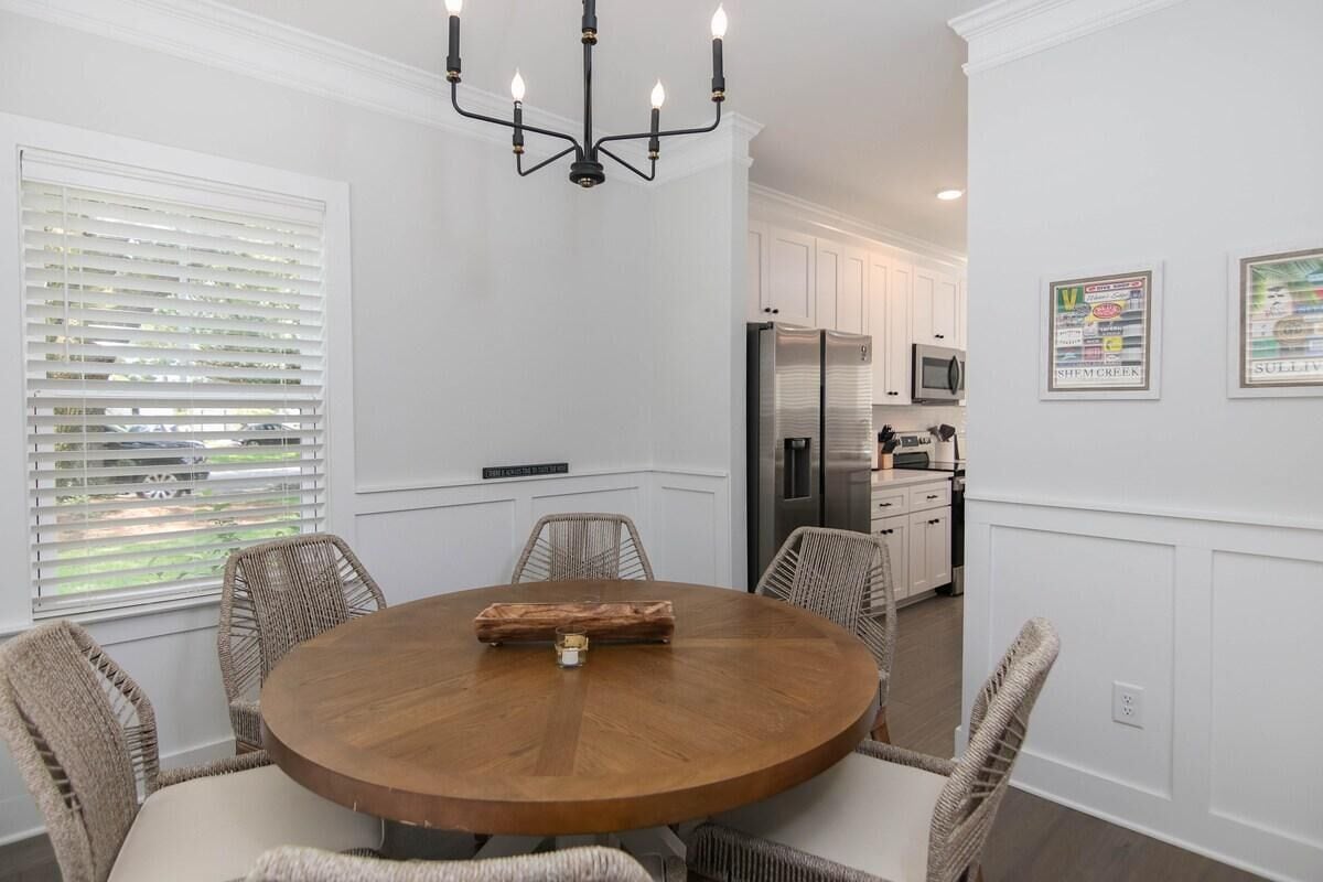 House, Multiple Beds (Southern Charming New Home-Mins to Be) | Dining