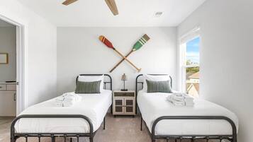 House, Multiple Beds (The Trendy In Park Circle Mins to DT ) | 4 bedrooms