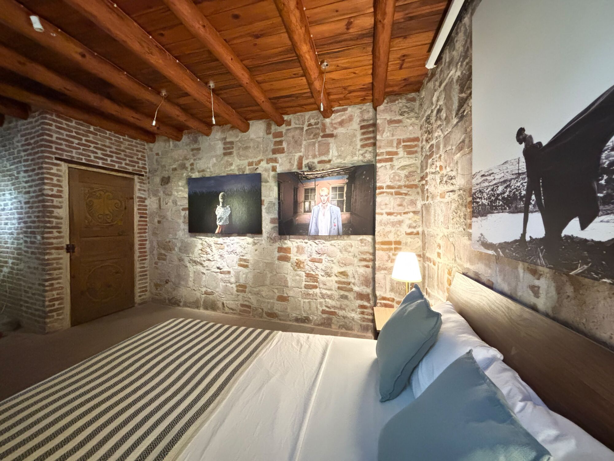 4 bedrooms, desk, iron/ironing board, free WiFi